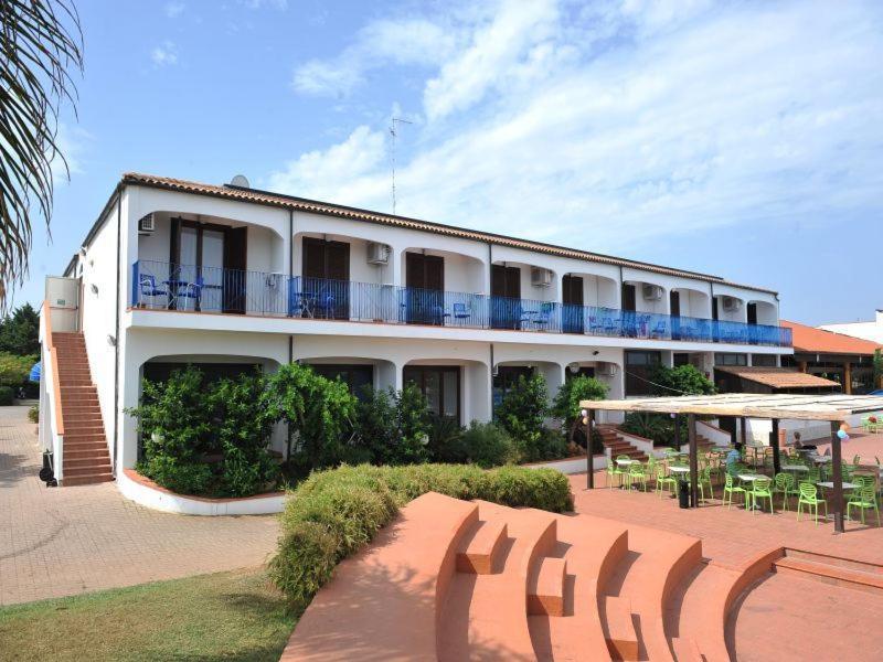 Hotel Club Santa Sabina Torre Santa Sabina Exterior foto