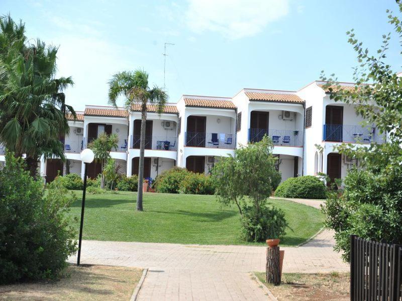 Hotel Club Santa Sabina Torre Santa Sabina Exterior foto